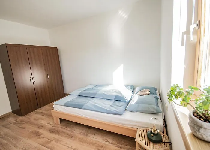 Apartment Mit Terrasse *