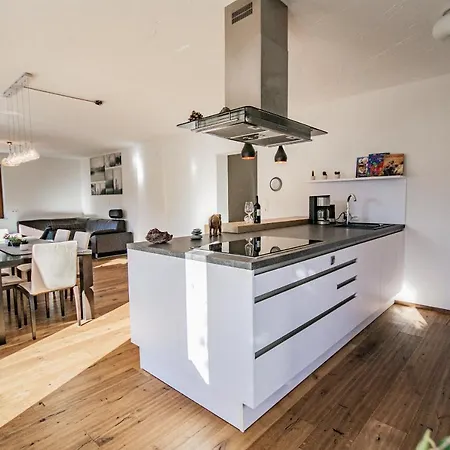 Mit Terrasse Apartamento *